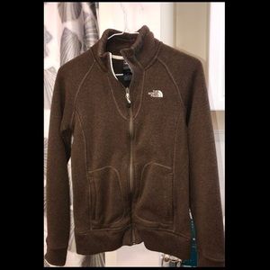 North Face Zip-Up ๐งถ